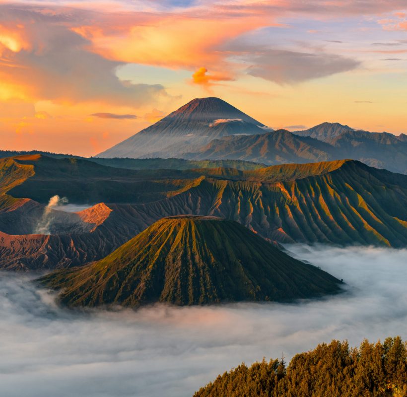 mountainous-landscape-with-fog (1)